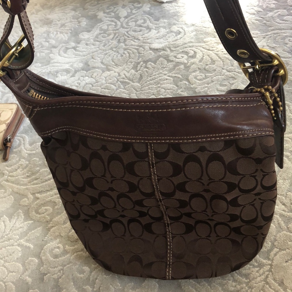 Authentic Coach bucket bag - Picture 8 of 9